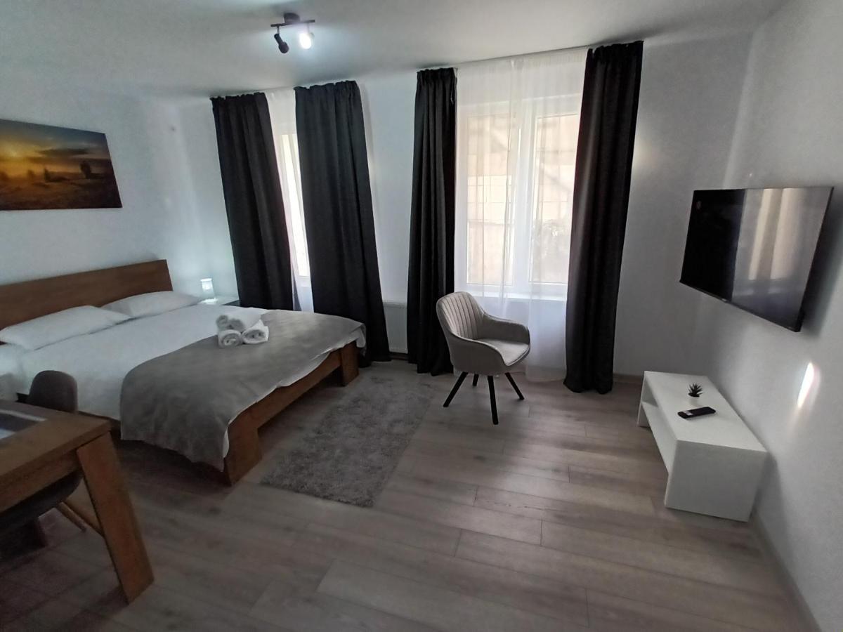 Old Town Studio Apartments バイア·マーレ エクステリア 写真
